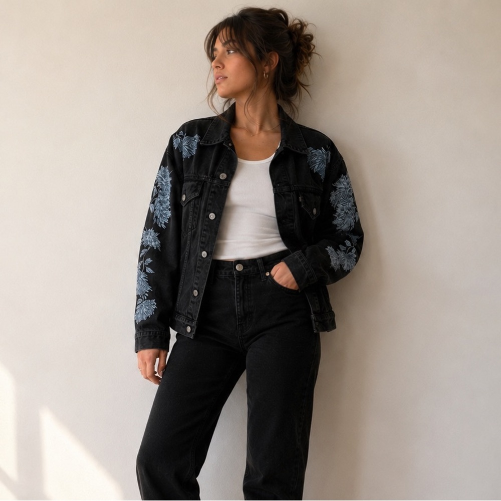 Vintage Levi's Womens XL Black Denim Trucker Jacket Blue Embroidery, Turkey